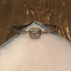 Touchstone crystal bracelet